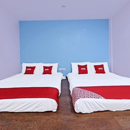 Super Oyo 992 Orange Hotel Куала Пила Екстериор снимка