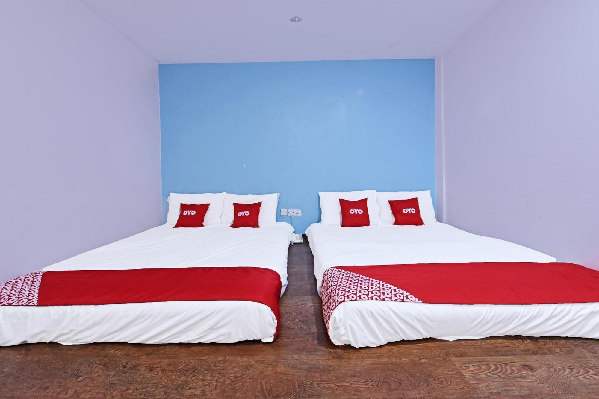 Super Oyo 992 Orange Hotel Куала Пила Екстериор снимка