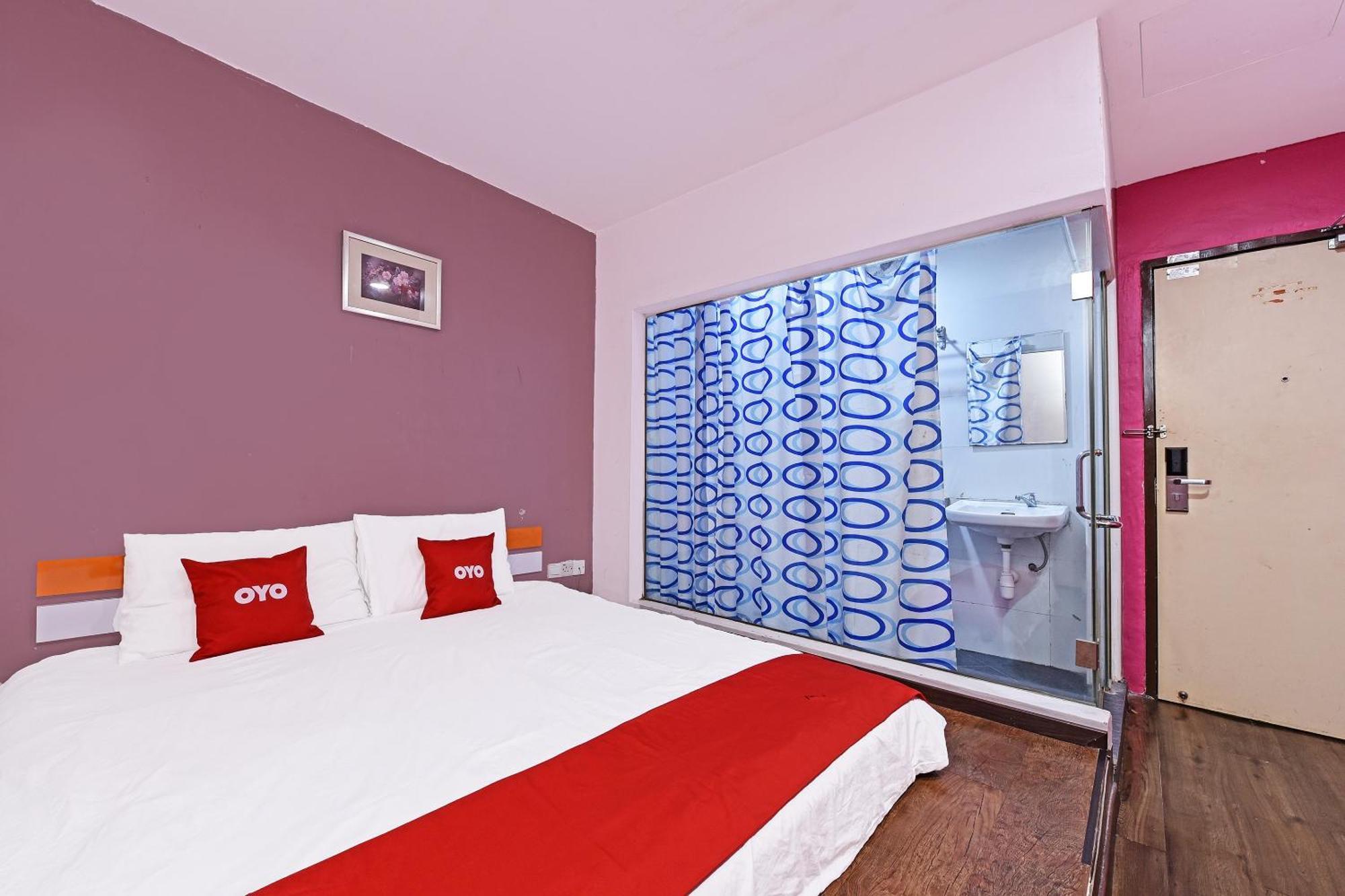Super Oyo 992 Orange Hotel Куала Пила Екстериор снимка