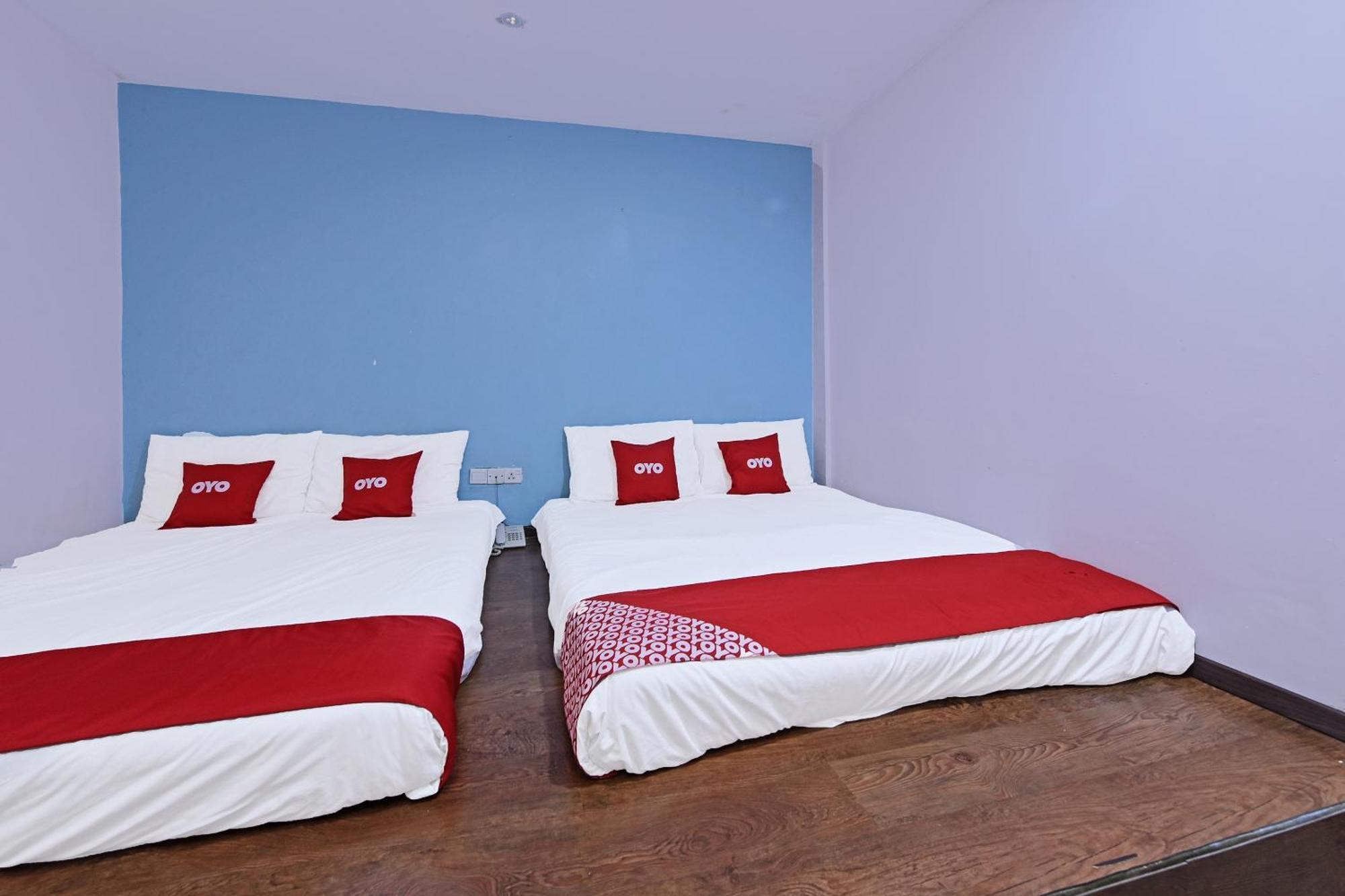 Super Oyo 992 Orange Hotel Куала Пила Екстериор снимка