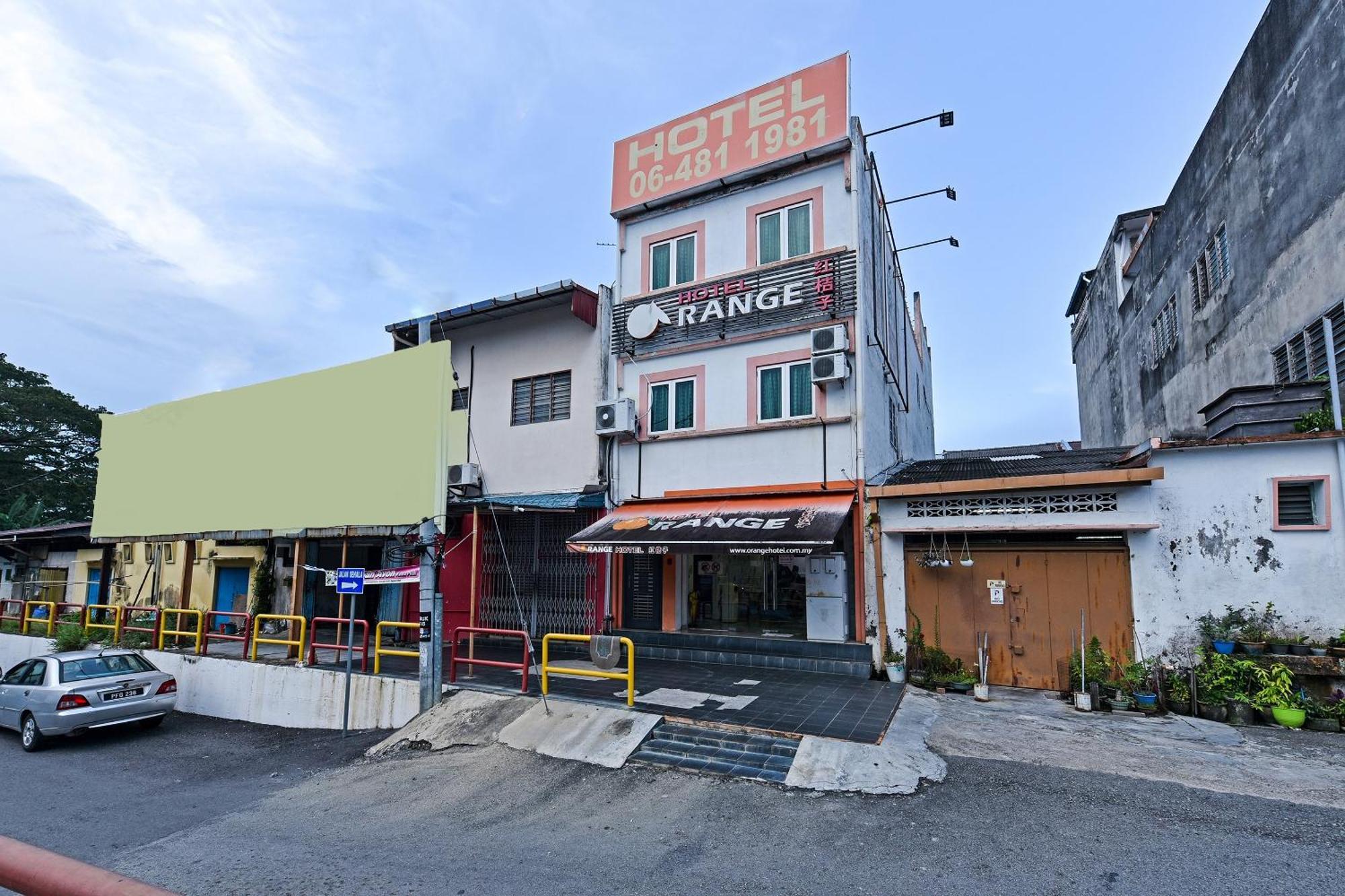 Super Oyo 992 Orange Hotel Куала Пила Екстериор снимка